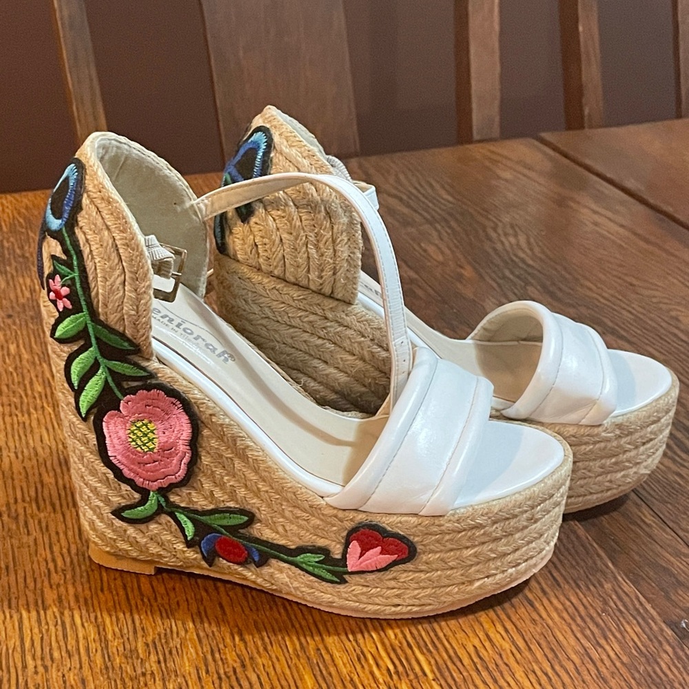 Senioriah Floral Embroidered Wedge Platform Sandals